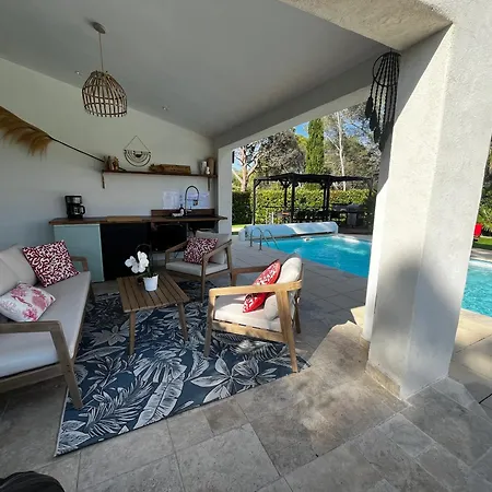 La P.dwelling Luxury House *