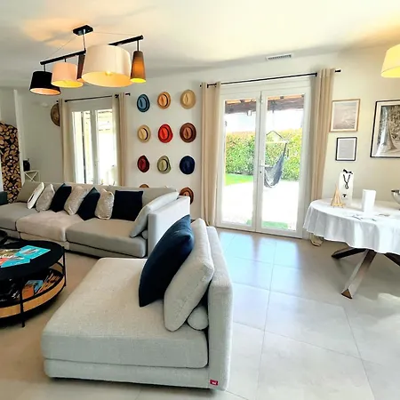 La P.dwelling Luxury House Villa