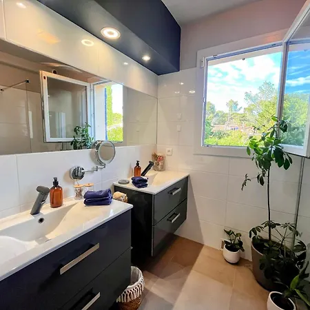 Villa La P.dwelling Luxury House